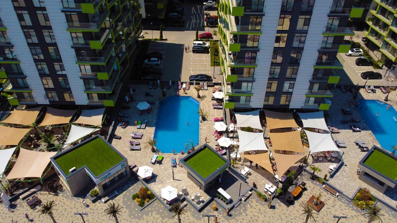 Rainbow Sea View Apartment Spa N Pool Resort - Parking Мамая Екстериор снимка